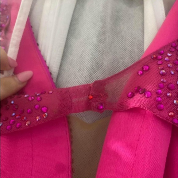 Faviana Pink Prom Dress / Formal Size 00. - Picture 4 of 4